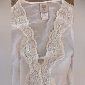 IN BLOOM BY JONQUIL • Women's Sheer Ivory Robe • Size M • NWT